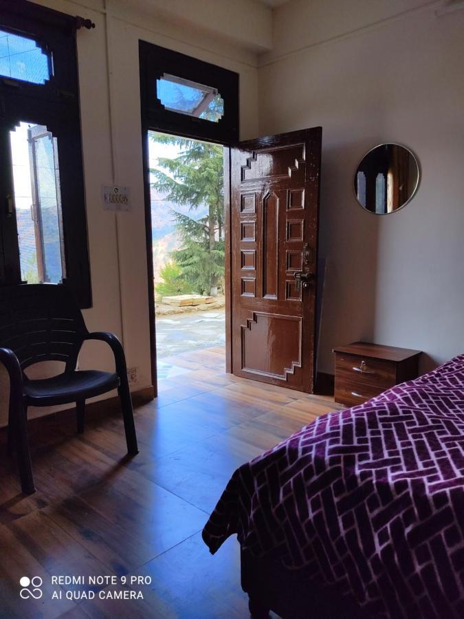 Trushali Homestay Nārkanda Exterior foto